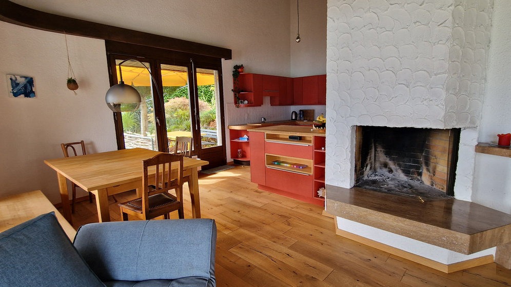 Einzelretreat Wohnen Cheminée Essen Kochen