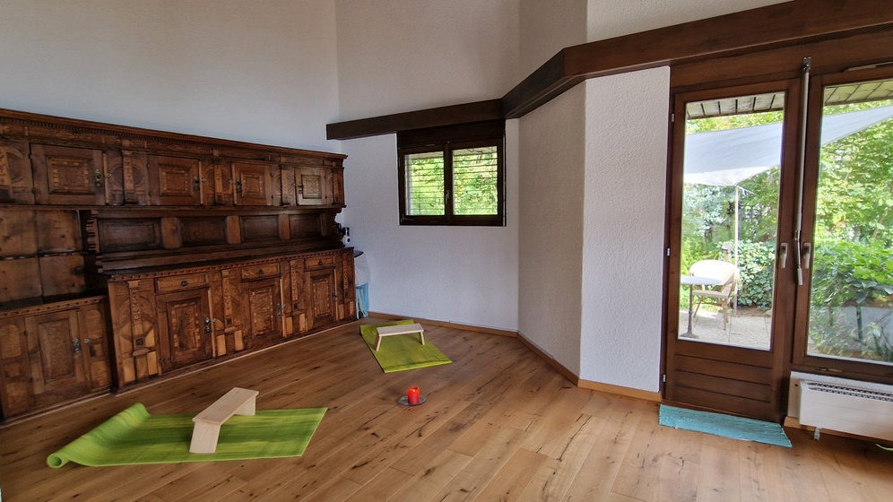 Einzelretreat Wohnraum Raum für Meditation